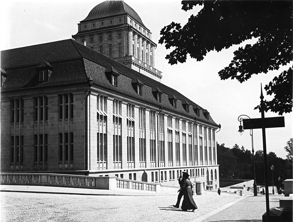 Kollegiengebäude